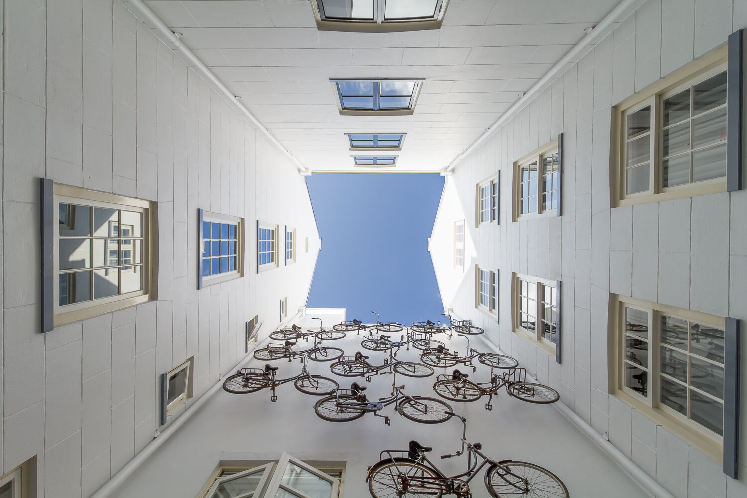 Exterior Bicyclewall