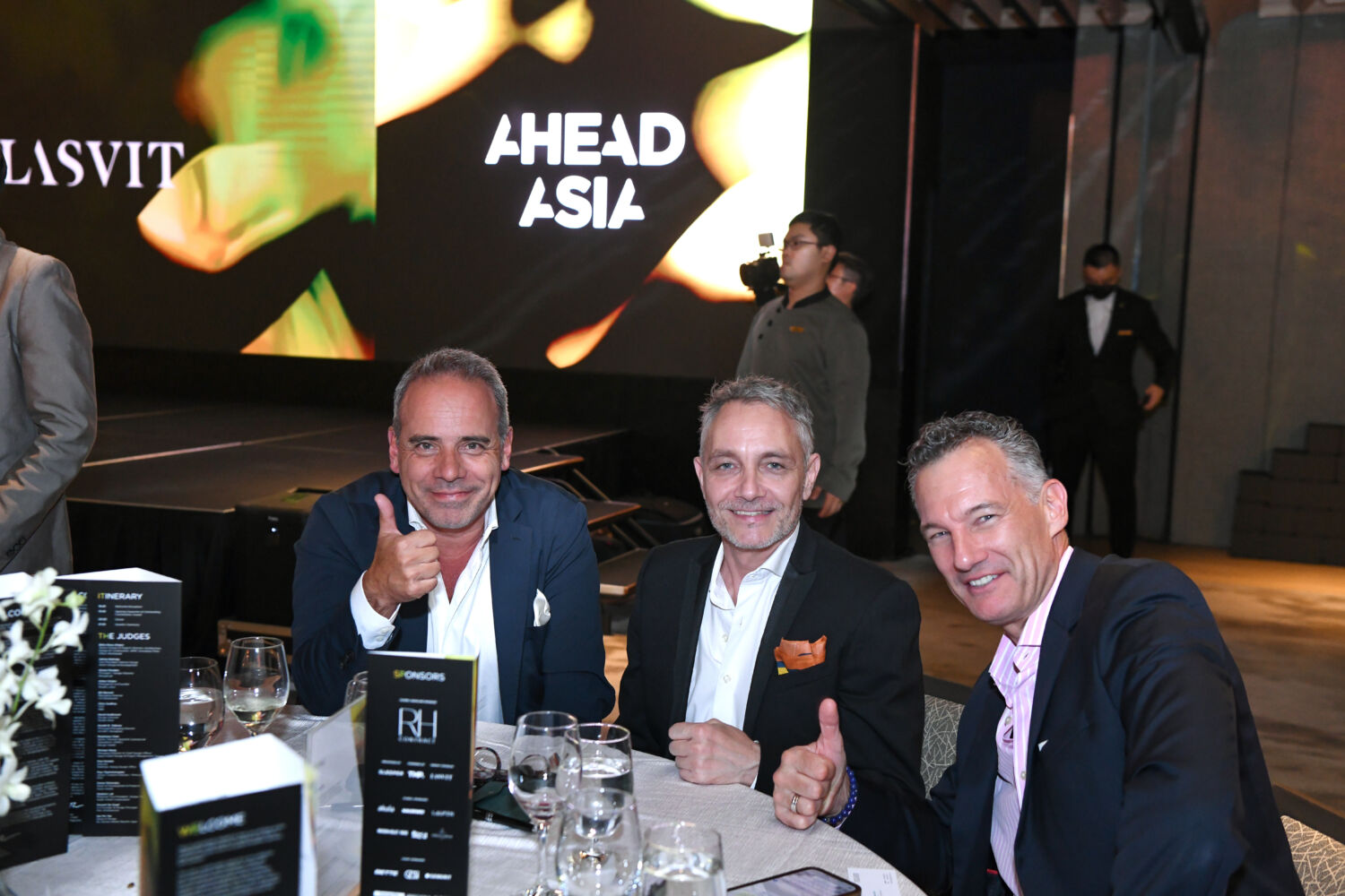 AHEAD Asia 174