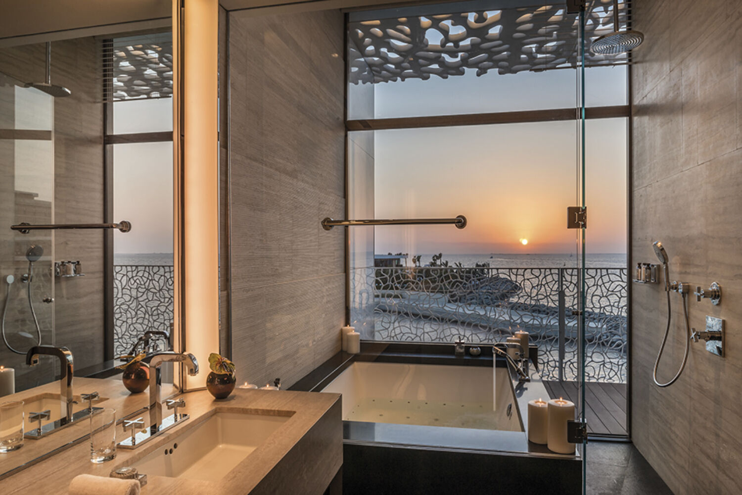 Bvlgari Resort Dubai The Bvlgari Suite Bathroom Sunset 1000Px