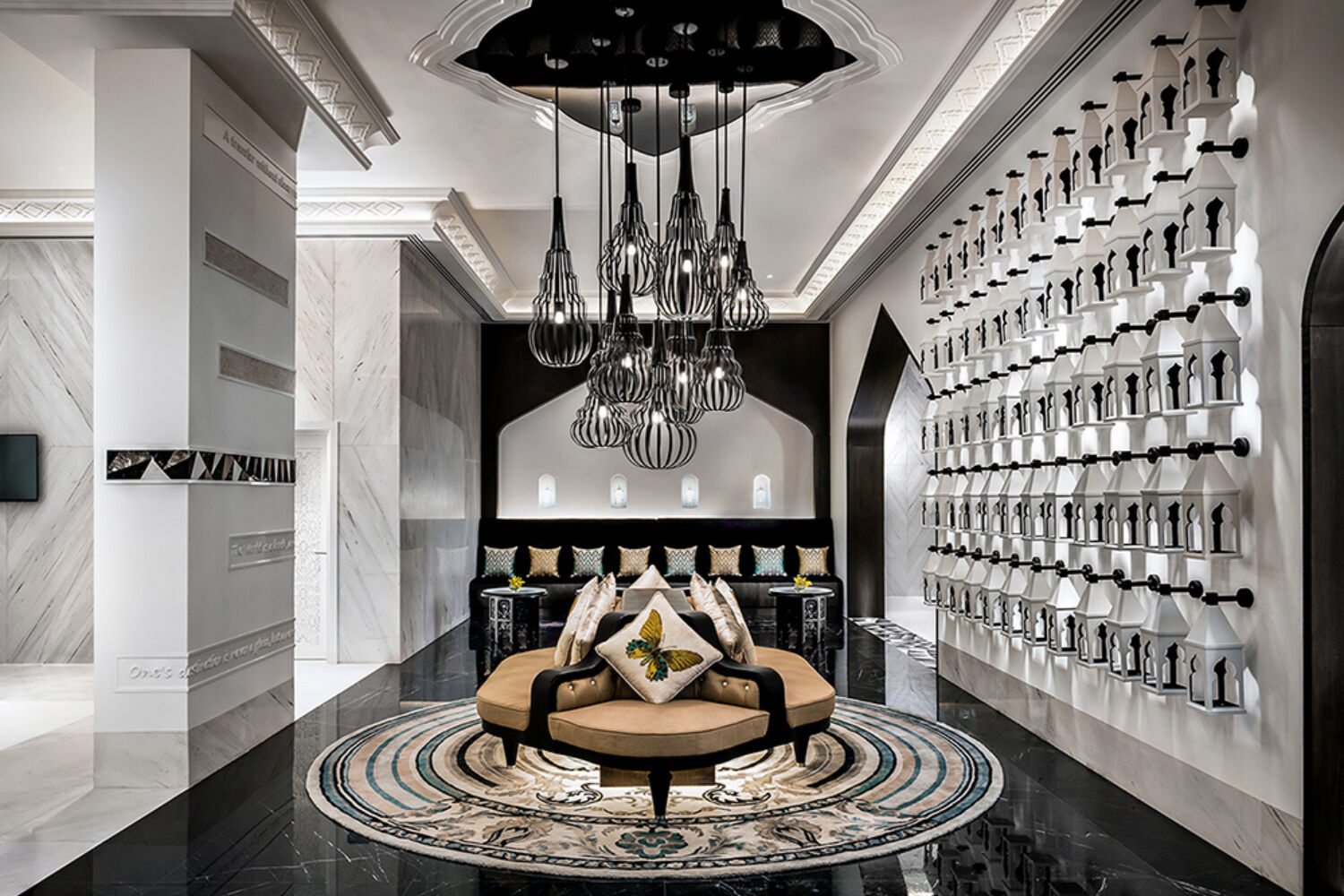 E Royal Meridien Lobby 1000Px