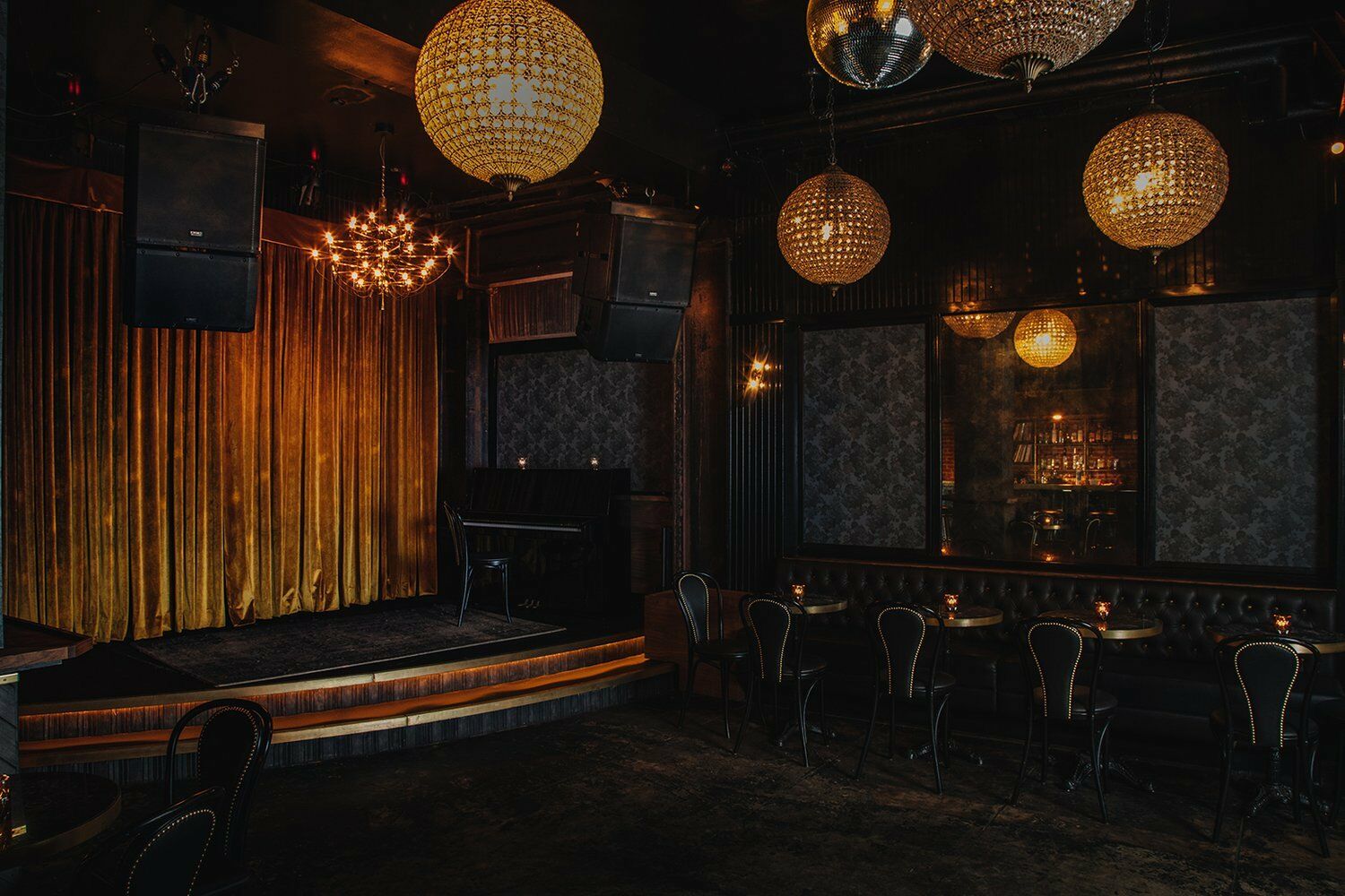 Gold Diggers Bar 15