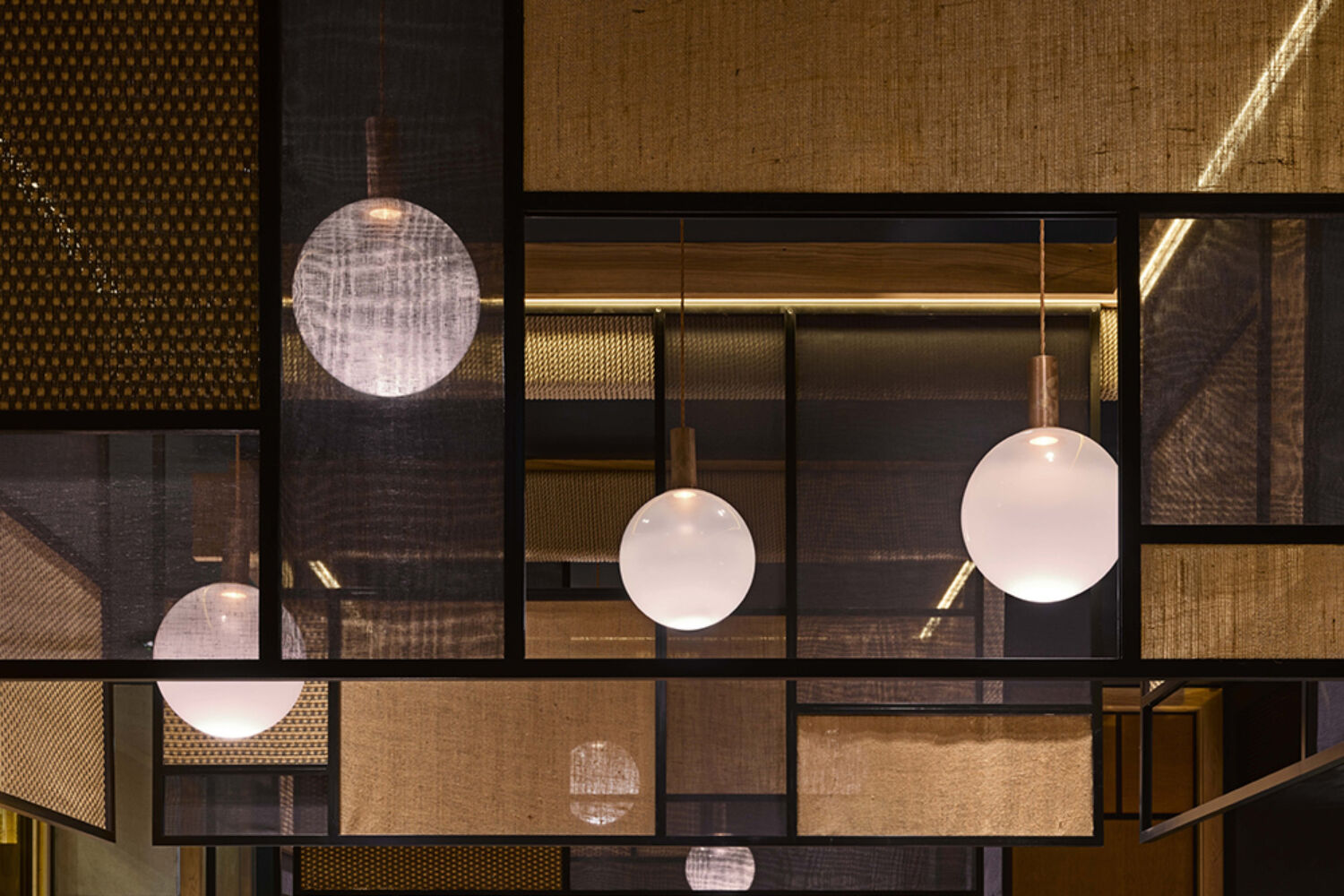 Lobby Public Spaces Nobu Shoreditch 08 Tea Room Ceiling Screens 1000Px