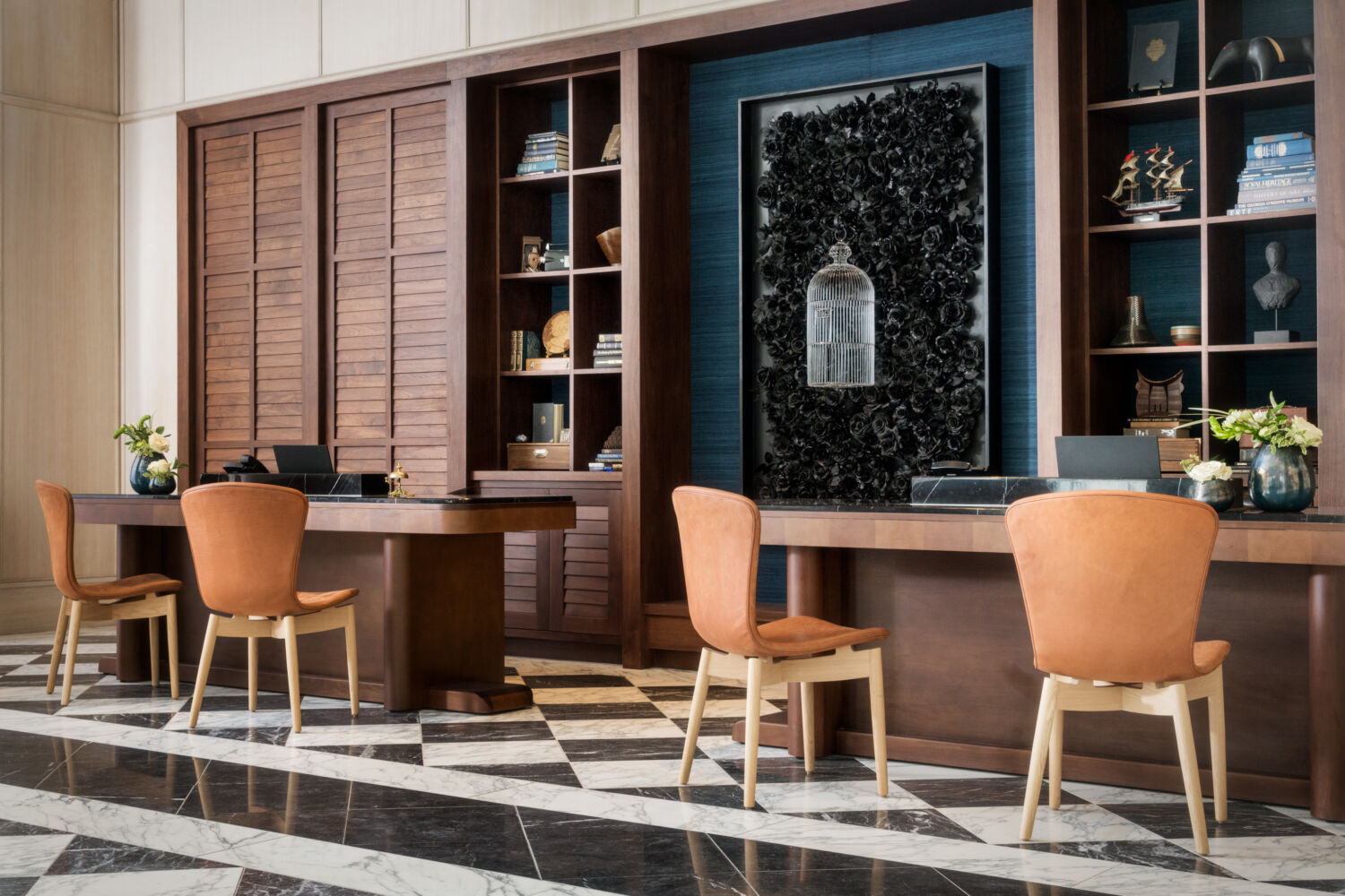 Lobbyand Public Spaces Perry Lane Hotel 05