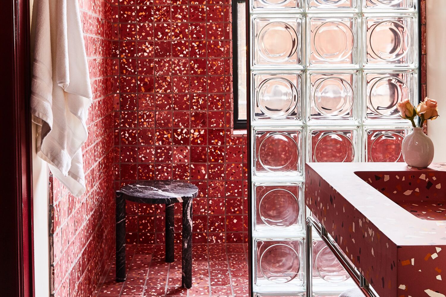 The Siren Hotel Red Bathroom Shower