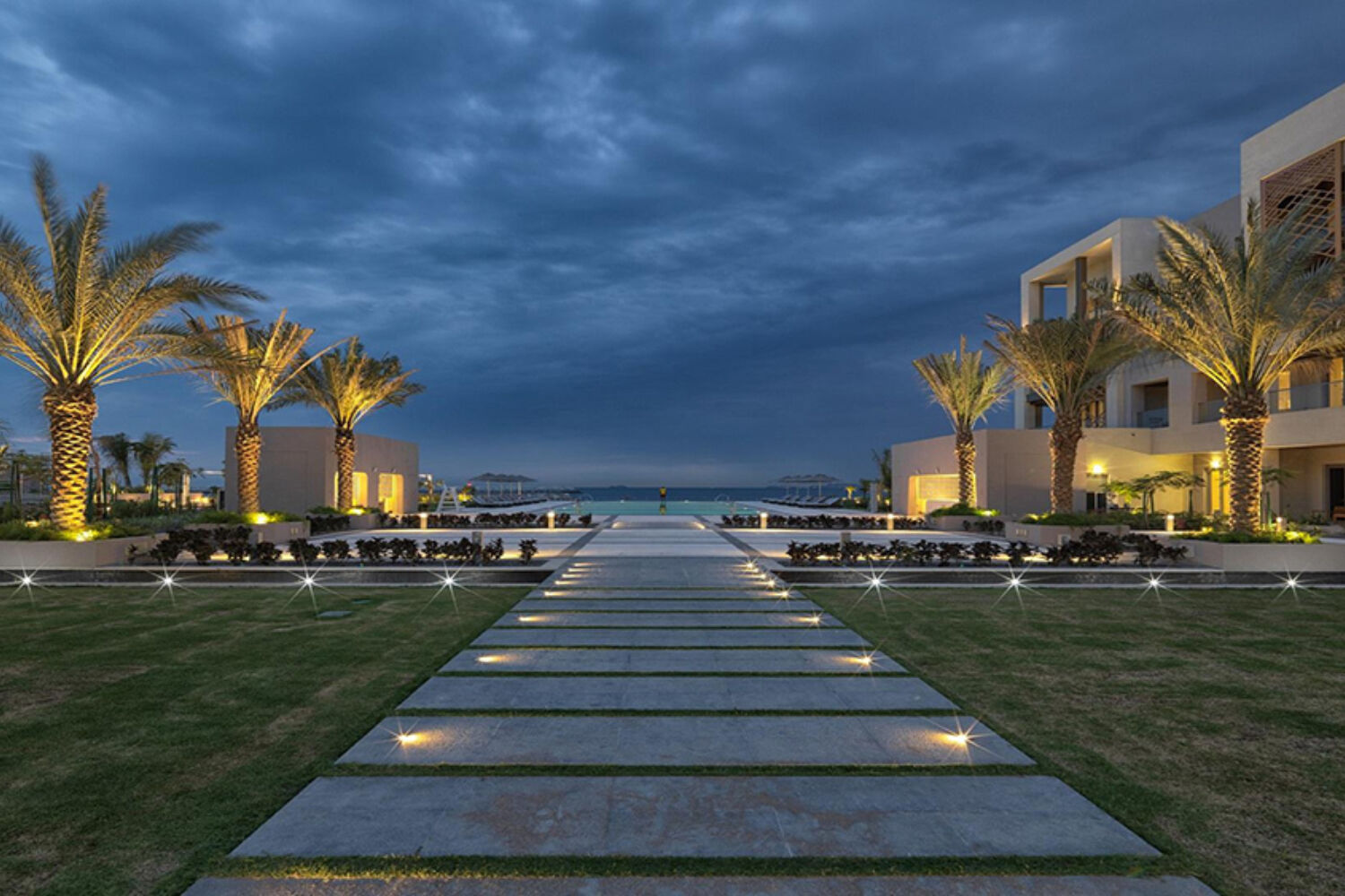 Copy Of Kempinski Hotel Muscat Courtyard 1000Px