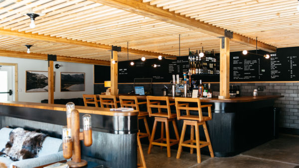 THE BAR AT THE COACHMAN, SOUTH LAKE TAHOE, USA