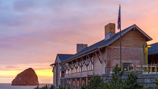 Headlands Coastal Lodge and Spa, Pacific City, USA