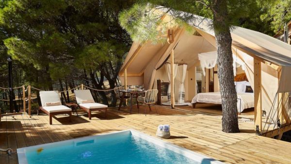 Abeille Maison Glamping Resort Zlatni Rat - Bol, Croatia